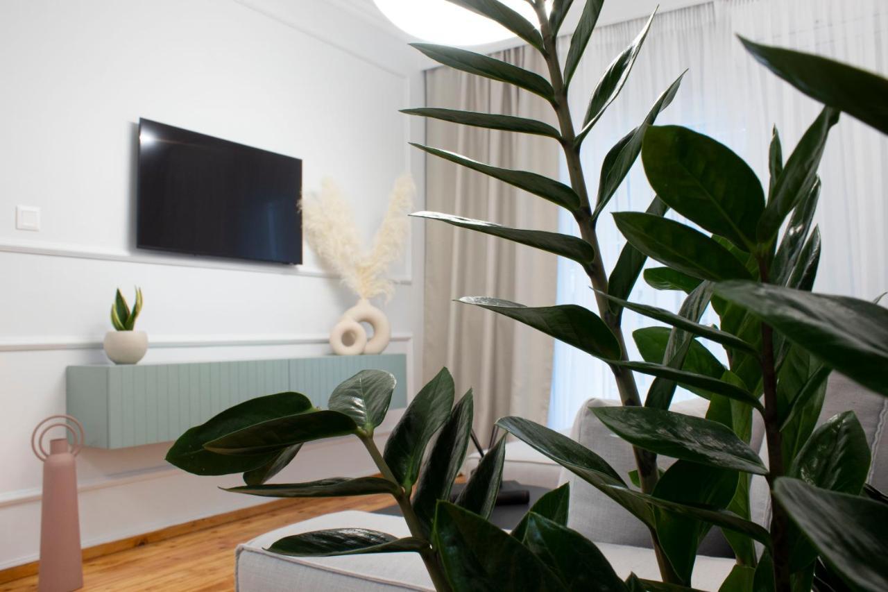 Stylish Modern Classic Apartment Salonicco Esterno foto