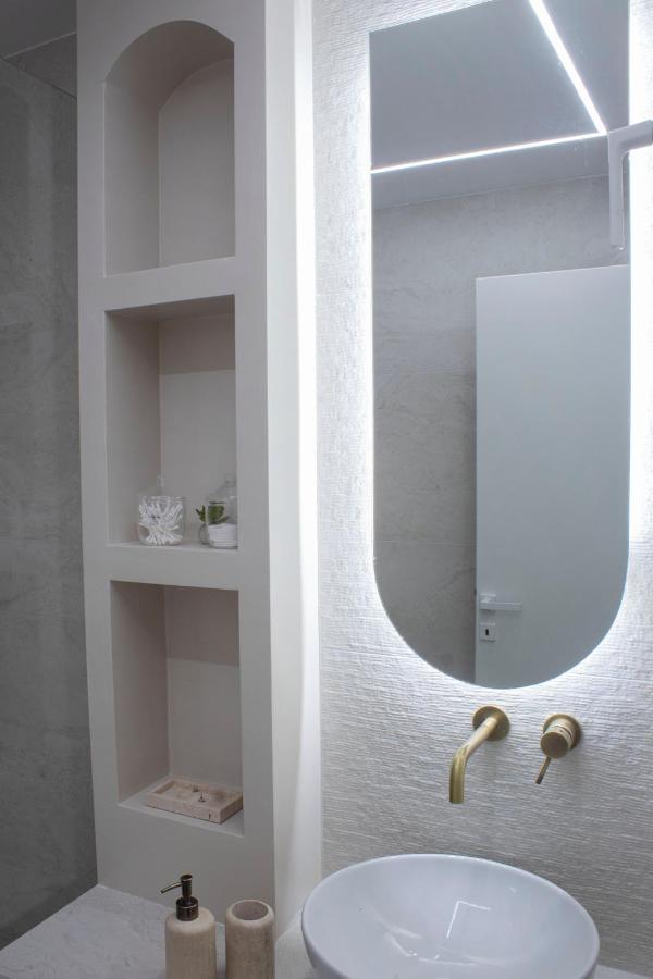 Stylish Modern Classic Apartment Salonicco Esterno foto